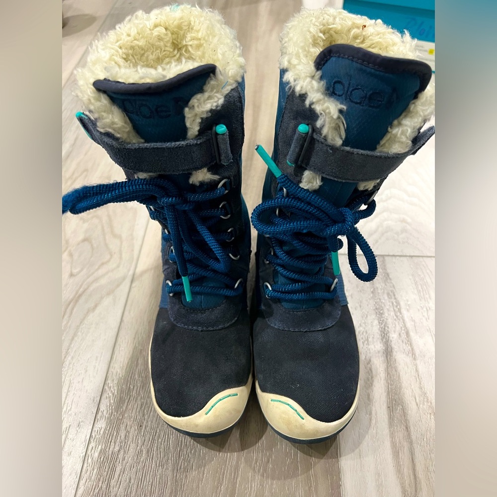 Plae jack snow boots. 10